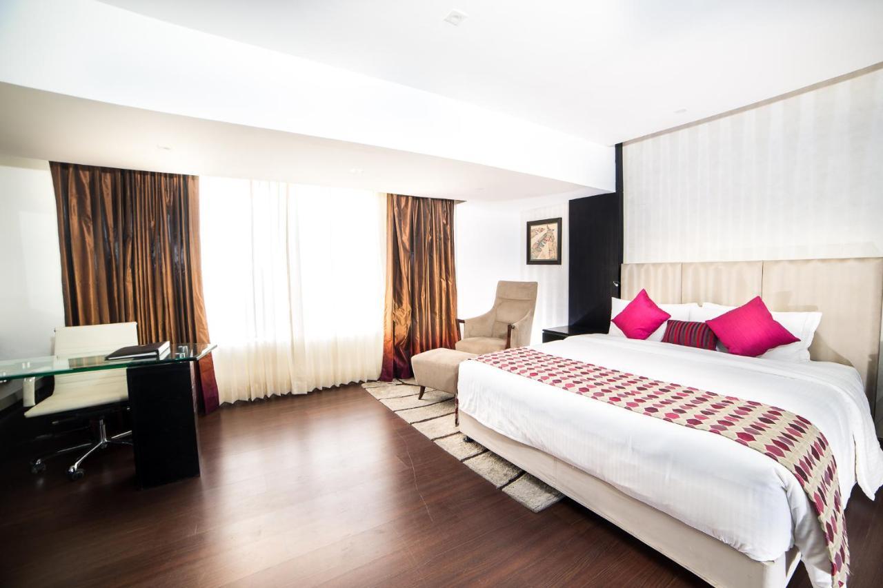 Clarion President 4*